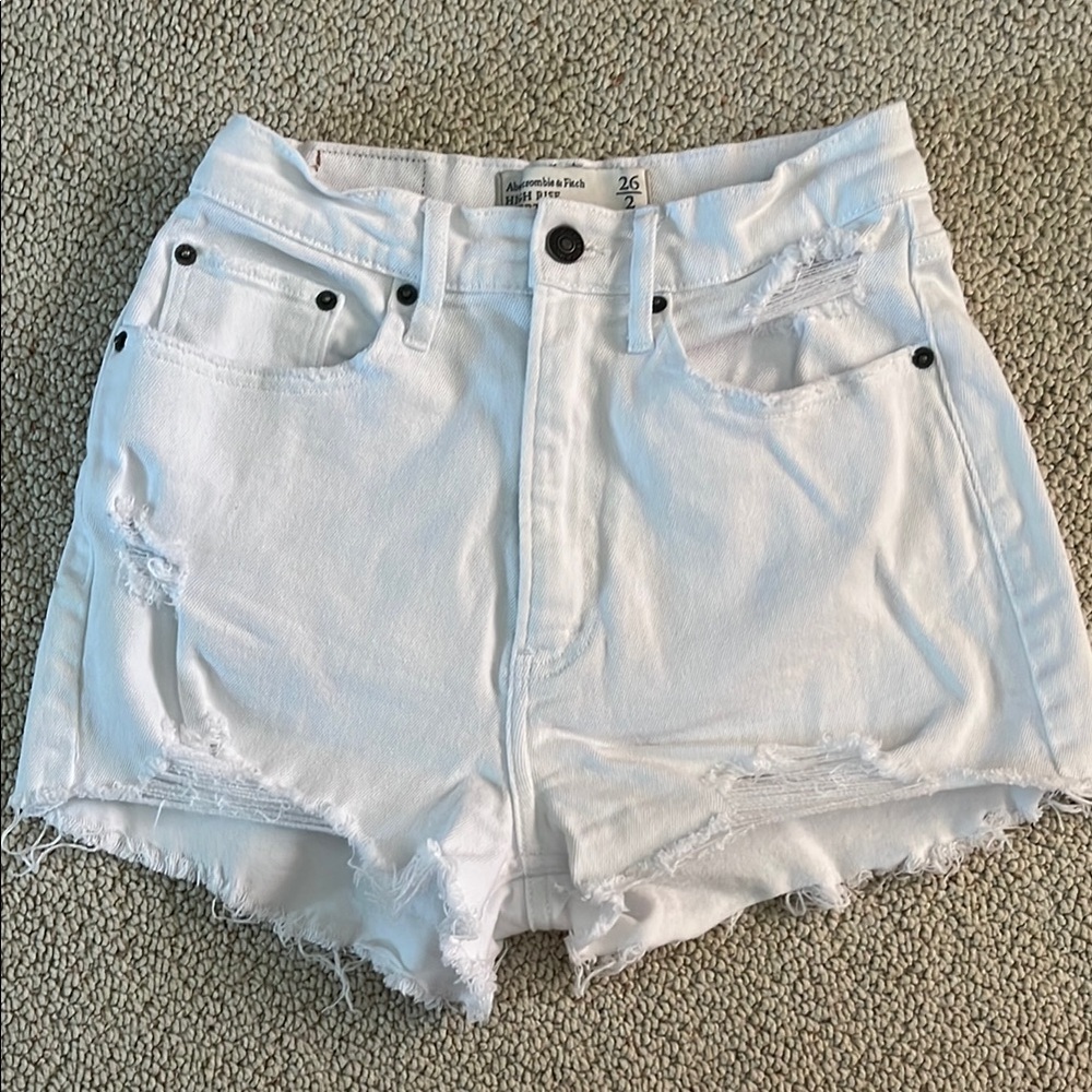 Abercrombie & Fitch High Rise White Denim Shorts Distressed Raw Hem